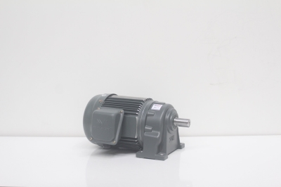 Động cơ giảm tốc Wanshsin Chân đế 1.5KW 1/25